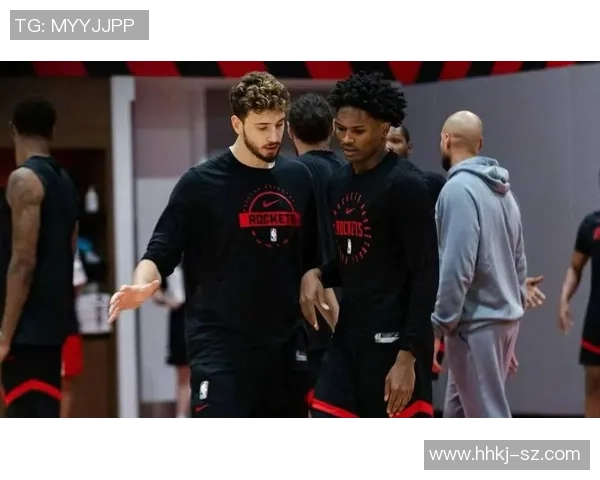 火箭媒体人:谢泼德有望新赛季首发 双塔阵容具备可行性 火箭媒体人:谢泼德有望新赛季首发 双塔阵容具备可行性