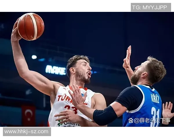 申京投出本赛季联盟首个超远投未进 被认为是规则受益的第一人 申京投出本赛季联盟首个超远投未进 被认为是规则受益的第一人